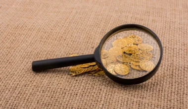 Rüyada altın bulmak, beklenmedik kısmet ve nasibi simgeleyen rüya sembolü